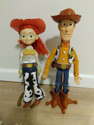 Toy Story Woody & Jessie Pull String Talking 15 " Toy Doll With Hats & Stand Rare