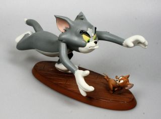 Extremely Rare Tom & Jerry Tom Chasing Jerry Polyresin Figurine Statue