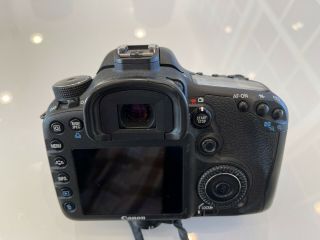Canon EOS 7D 18.  0 MP Digital SLR Camera Body w 64GB -,  rarely 2