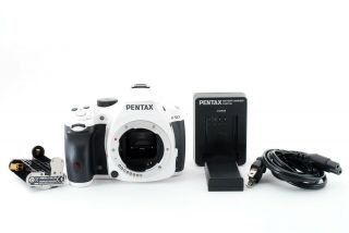 Pentax K - 50 16.  3mp Digital Slr Camera White Black Body Rare Exce,  7220