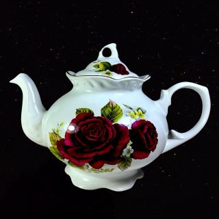 Rare Rose Arthur Wood & Son Staffordshire England Teapot Purple Rose 6.  5”t 10”w