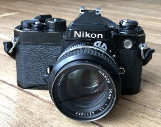 Rare Vtg Nikon Fe Slr 35mm Film Camera & Nikkor S - Auto 1:1.  4 F=50mm Lens