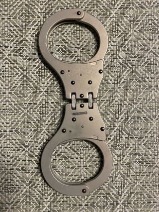 American Handcuff Company A - 105 Ultralite Handcuffs Rare Hinged Handcuffs