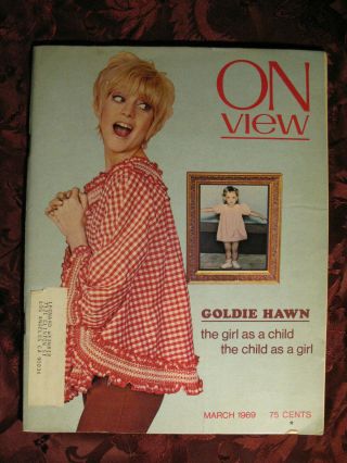 On View March 1969 Rare First Issue Goldie Hawn Salvador Dali Nichelle Nichols
