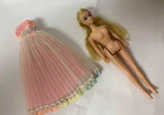 RARE Vintage 1970s Topper Dawn Model Agency Dinah Doll in Dress 2