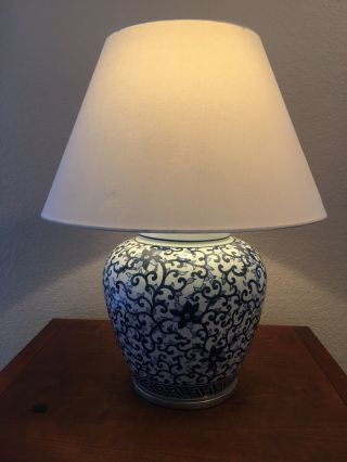 Rare Ralph Lauren Large Porcelain Ginger Blue/white Flowered Table Lamp