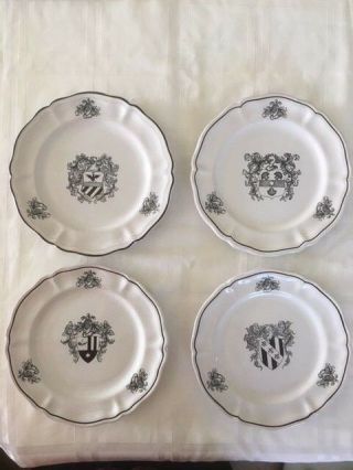 Rare Set Of 4 Cantagalli Florence Italy Pottery Coat Of Arms Dessert Plates