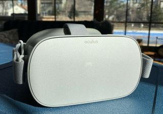 Oculus Go Standalone VR Virtual Reality Headset 64GB (adult owned,  rarely) 3