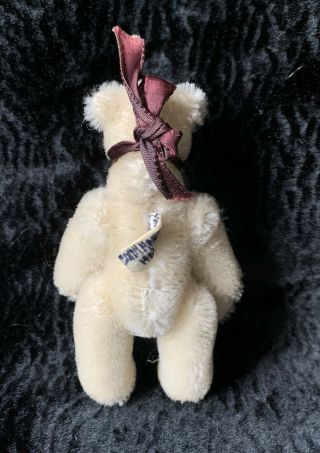Rare 1986 One of a Kind Cindy Martin Miniature Yesterbear ,  4.  5 inches. 3