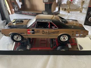 Highway 61 1/18 Scale 1966 Hurst “hairy” Olds Very Very Rare