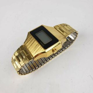 Ultra Rare Vintage Led Red Lcd Mens Timex Early 1970s H Cell Watch Gold Band