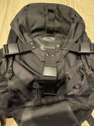 Oakley Icon 3.  0 Backpack - Rare - Black