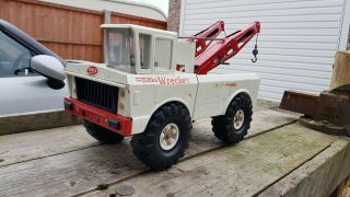 Vintage Tonka Mighty Tow Truck Wrecker No.  3915 Rare White Issue