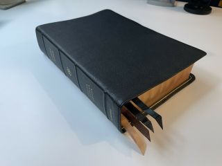 Esv Heirloom Study Bible - Black Goatskin Leather (,) Rare / Oop
