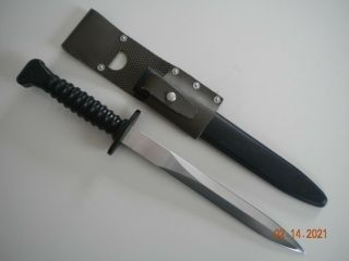 Rare " Not The Bayonet " Swiss Military M57 Pe57 Fighting Knife W/frog & Scabbard
