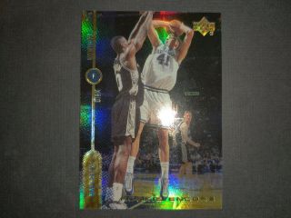 1998 - 99 Dirk Nowitzki Rookie Upper Deck Encore Fx Re7 Serial 98/1000 Rare
