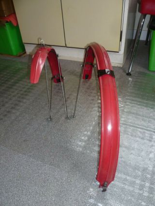 Rare Vintage 1930 - 50,  S 26 " /700c Red Rudge Spearpoint Celluloid Cycle Mudguards.