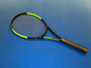 Wilson Blade 98 16x19 V6.  0 10.  7 Oz Tennis Racquet Grip Size 4 3/8 L3 Very Rare