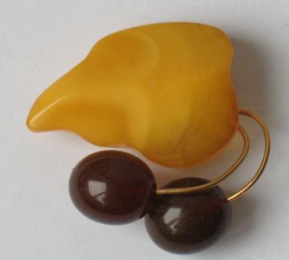 Rare Antique.  Butterscotch Egg Yolk Amber Brooch Pin Cherry Vintage Old