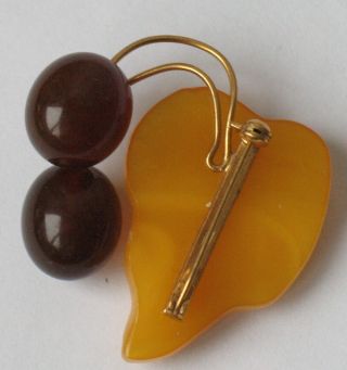 RARE ANTIQUE.  BUTTERSCOTCH EGG YOLK AMBER BROOCH PIN Cherry Vintage Old 3