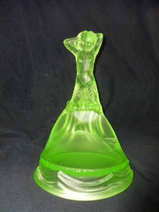 Walther & Sohne Art Deco Green Uranium Glass Muschel Mermaid Figure Stand Rare